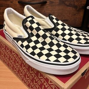 Women’s Vans size 8
